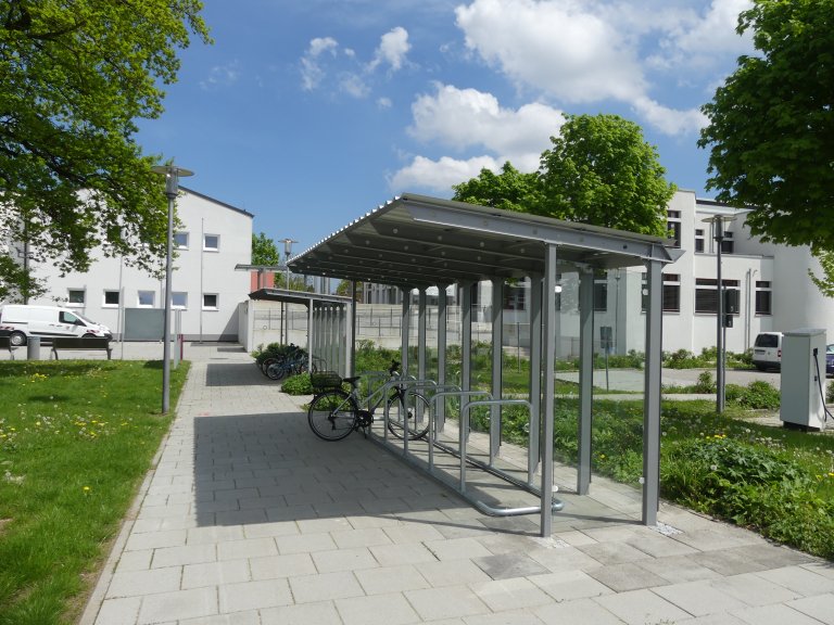 Fahrradueberdachung Buergerhaus / Schule